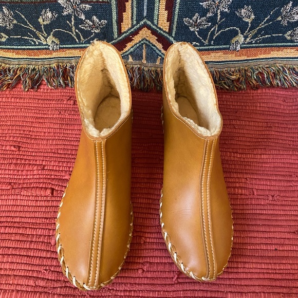 Genuine leather vintage moccasin boot slipper - Picture 2 of 7